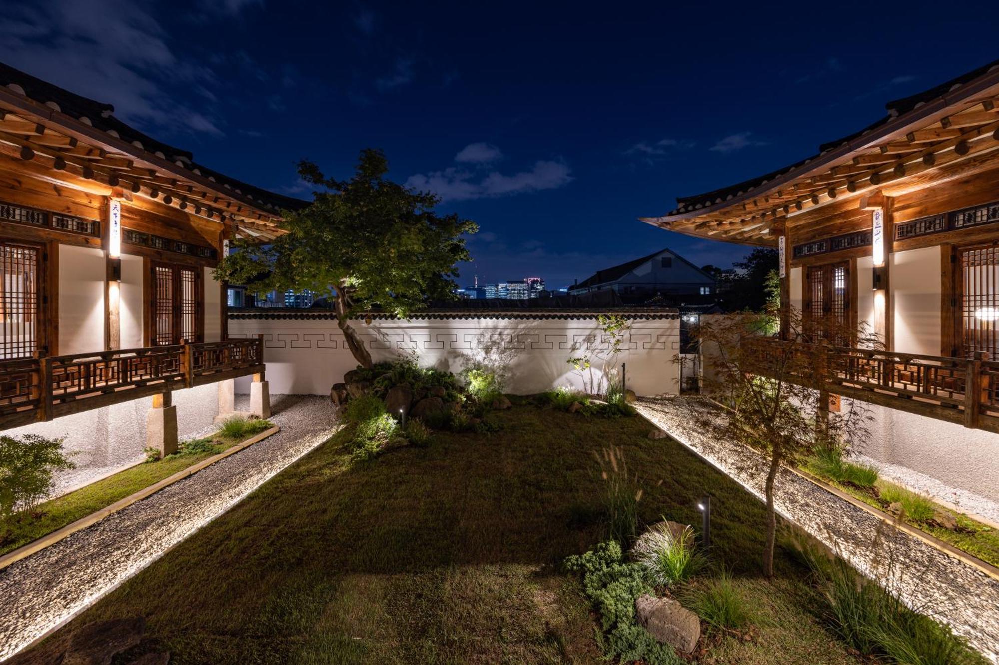 Nostalgia Hanok Hotel 5*