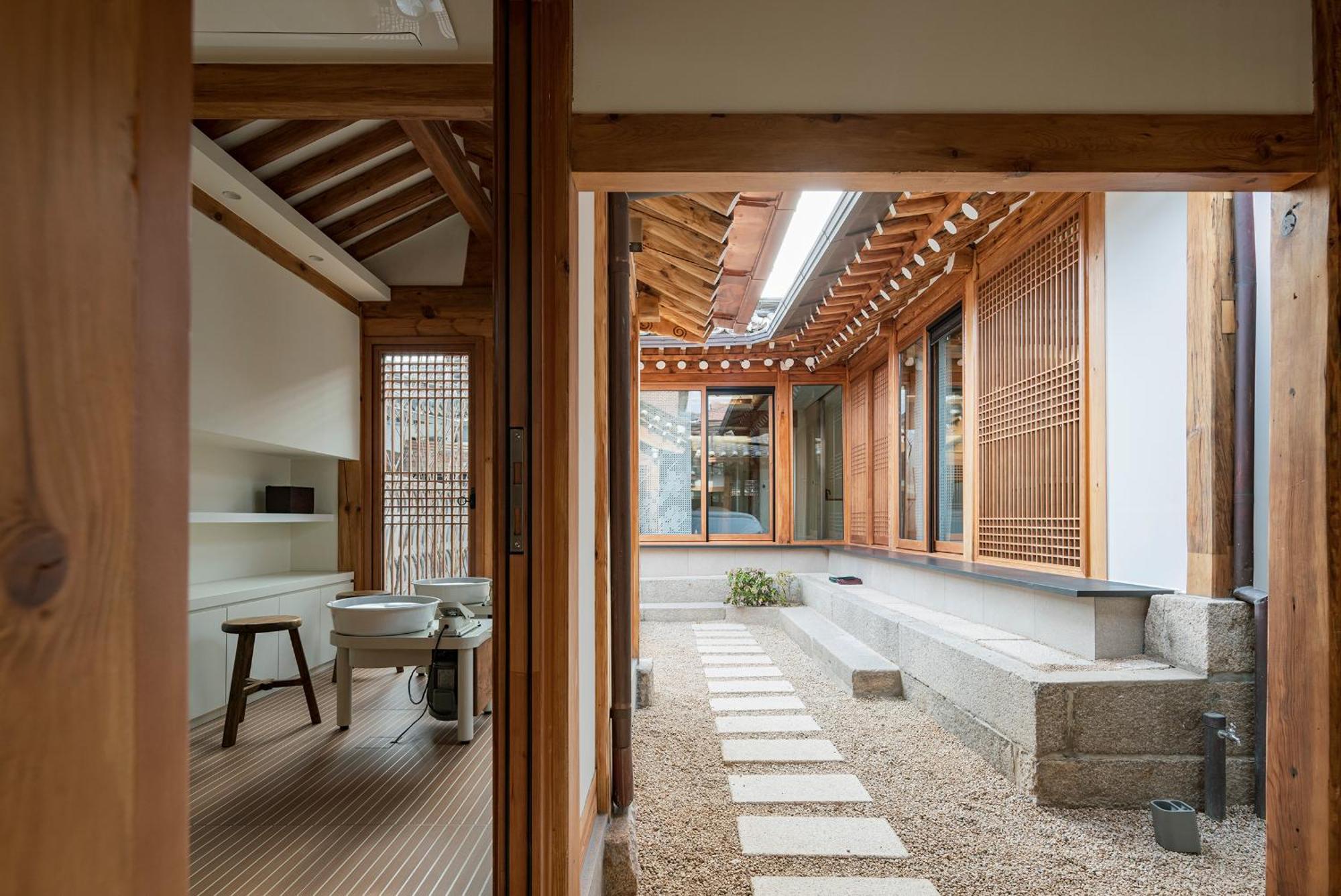 Nostalgia Hanok Hotel 5*