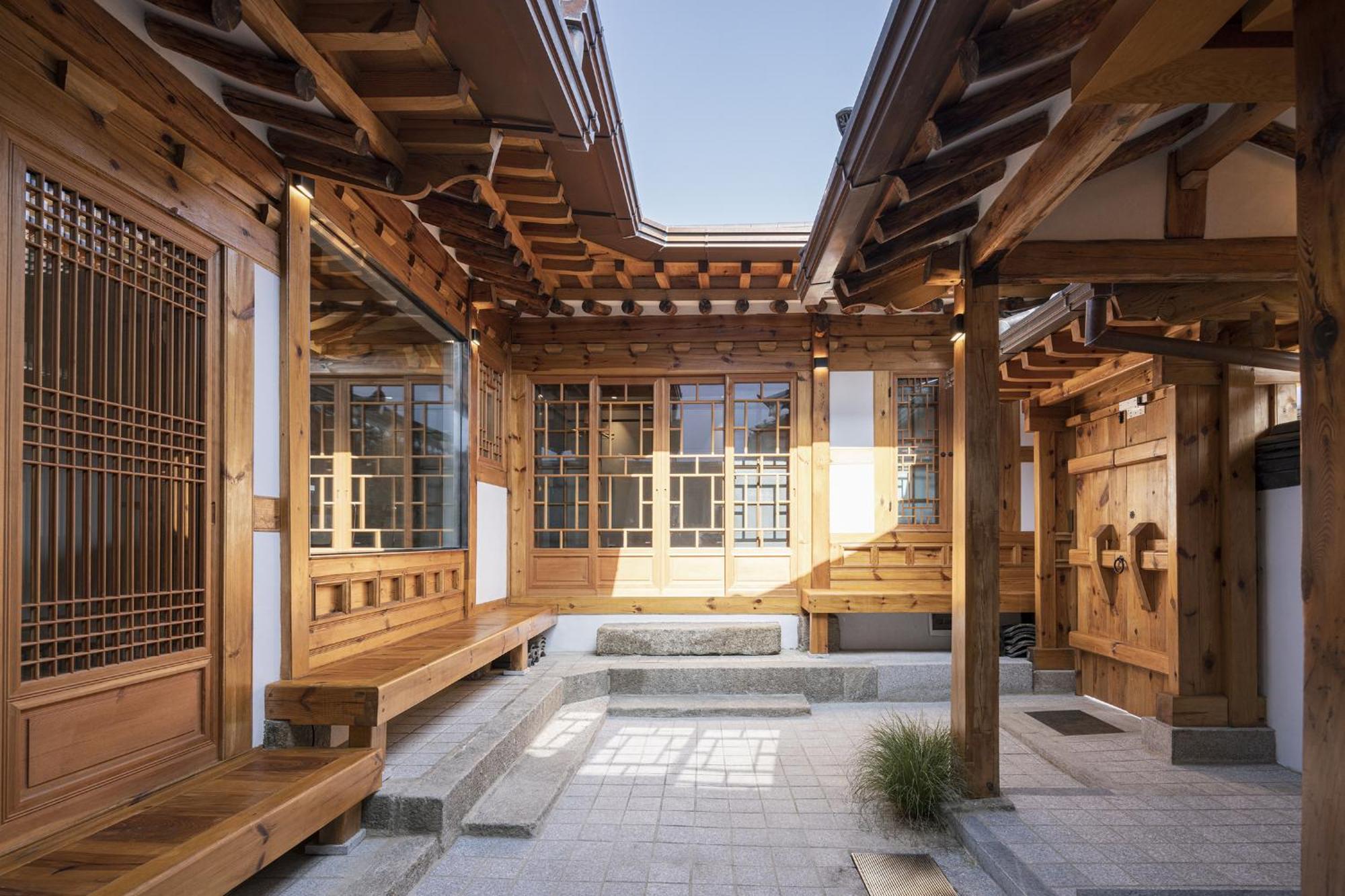 Nostalgia Hanok 5* Seoul