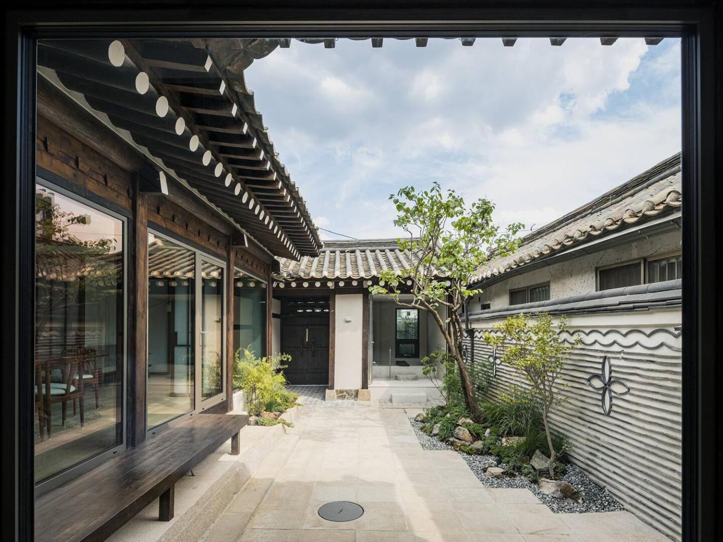 Nostalgia Hanok 5*