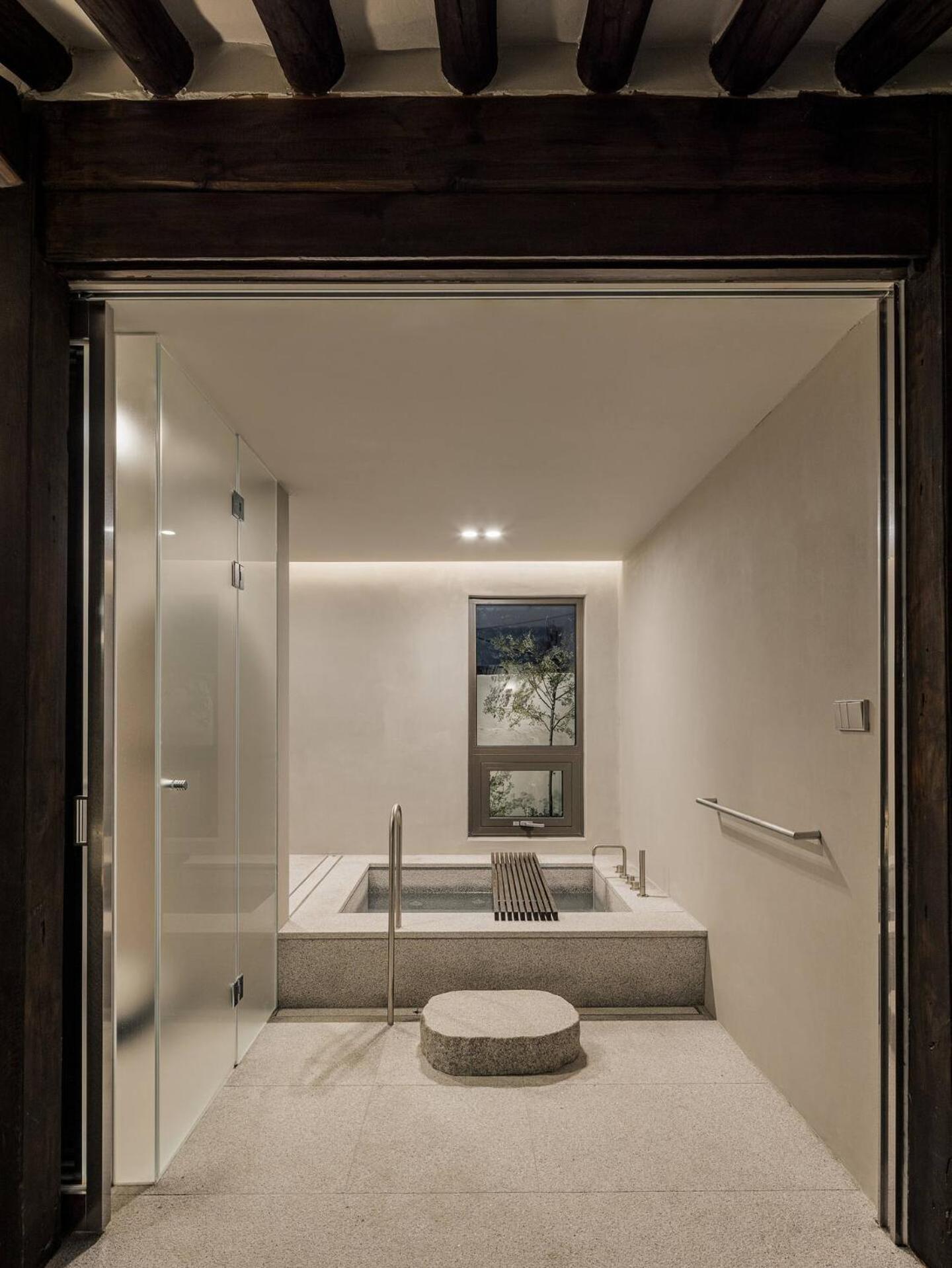 Nostalgia Hanok 5* Seoul